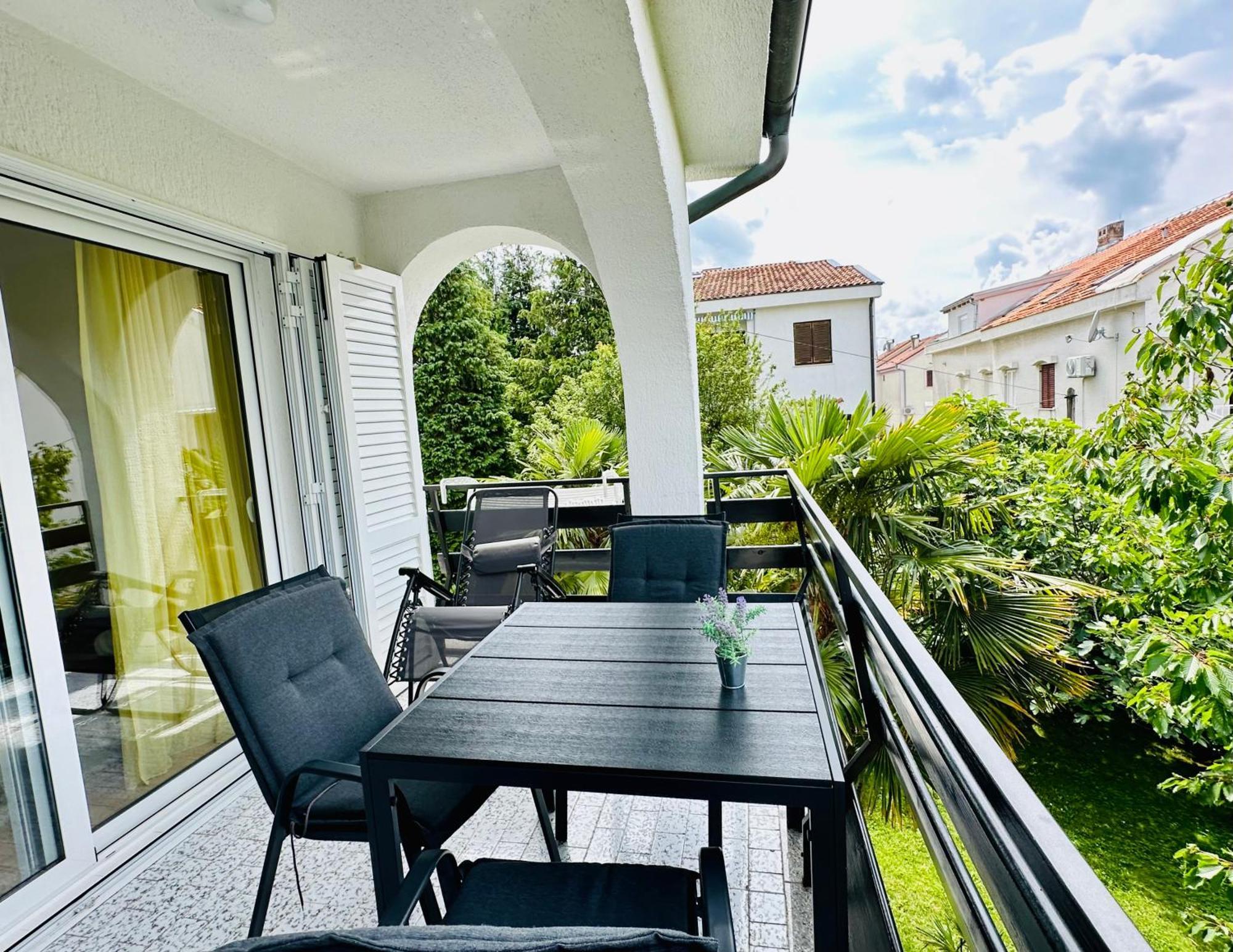 Apartments Bella Vita 2 Малинська Екстер'єр фото